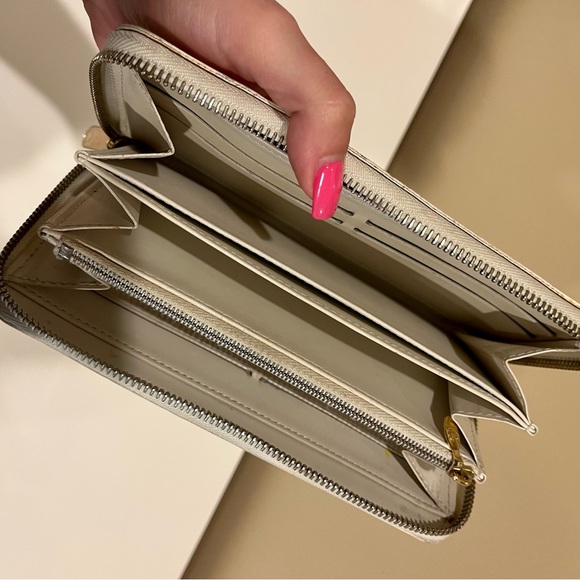 Louis Vuitton monogram venis patent leather 2004 zipper wallet - Picture 5 of 7